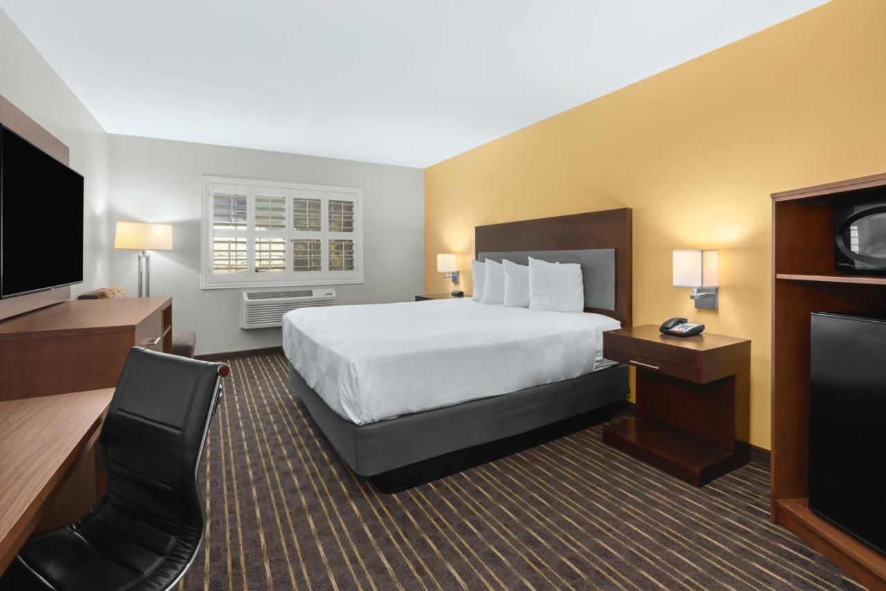 Hotel Aura Sfo Airport Free Shuttle San Bruno Eksteriør billede