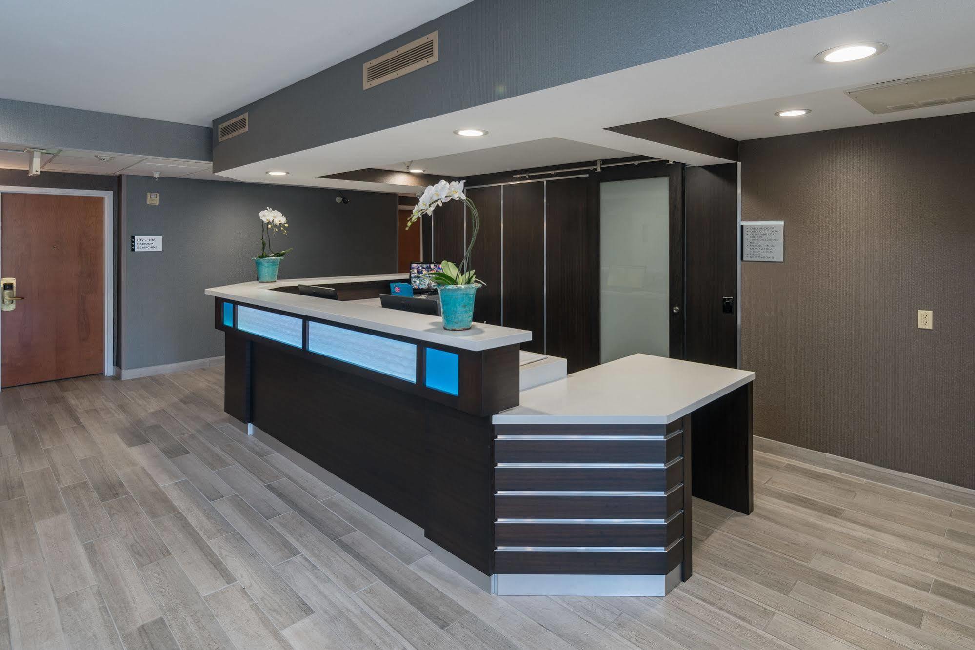 Hotel Aura Sfo Airport Free Shuttle San Bruno Eksteriør billede